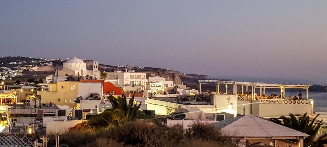 Santorini Pleasure Studios Fira  Extérieur photo
