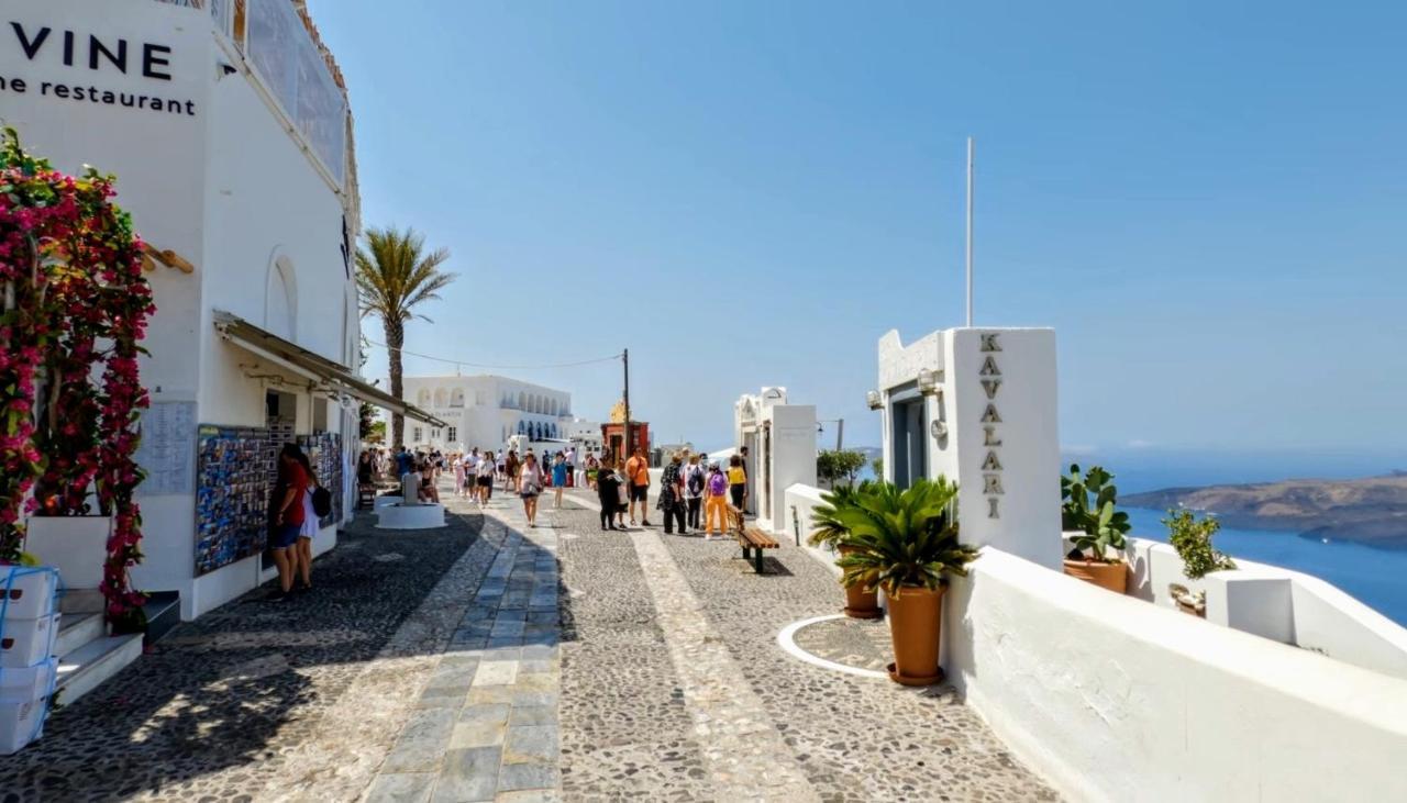 Santorini Pleasure Studios Fira  Extérieur photo